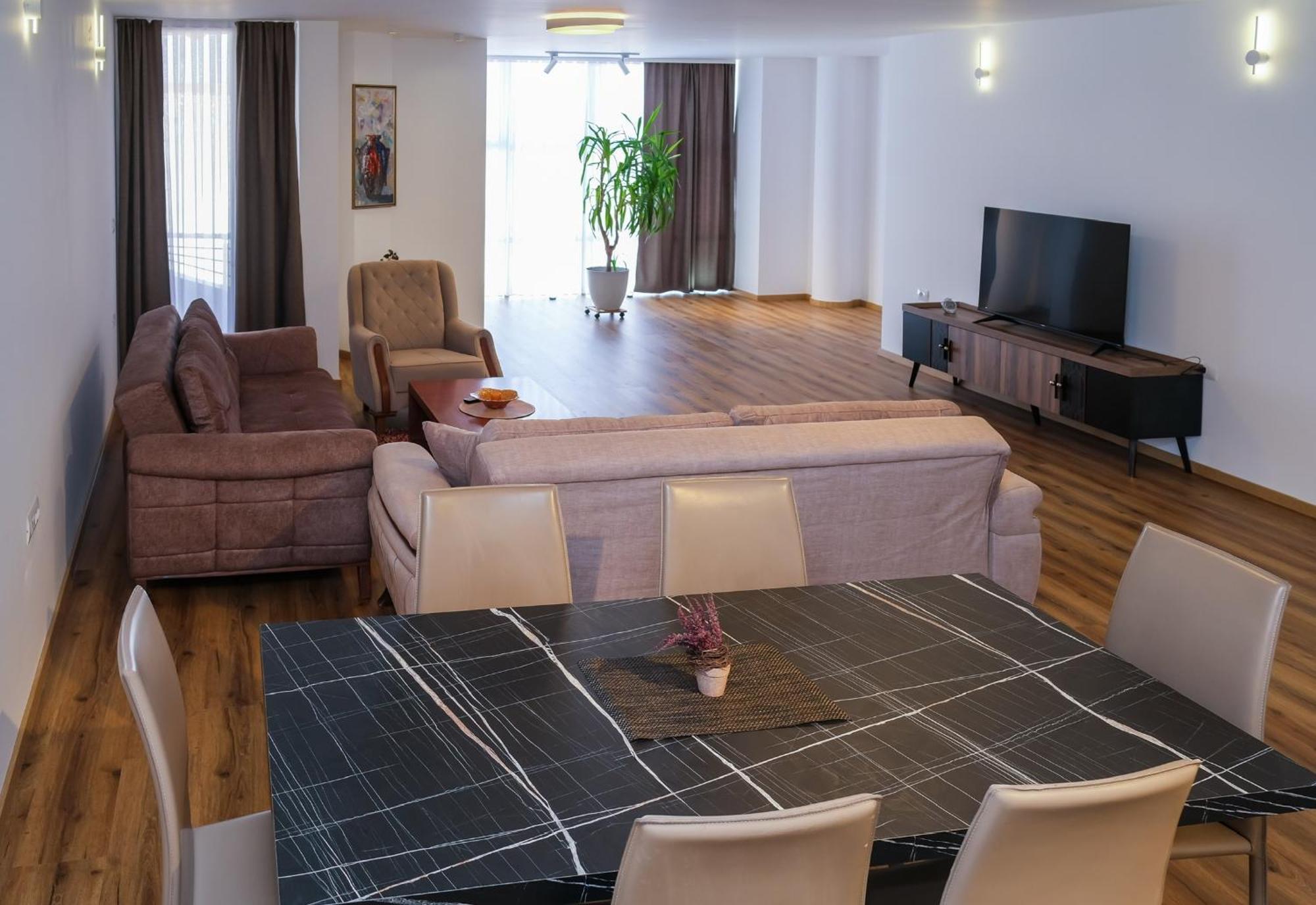 Nest Apartments Gjakova Exterior photo