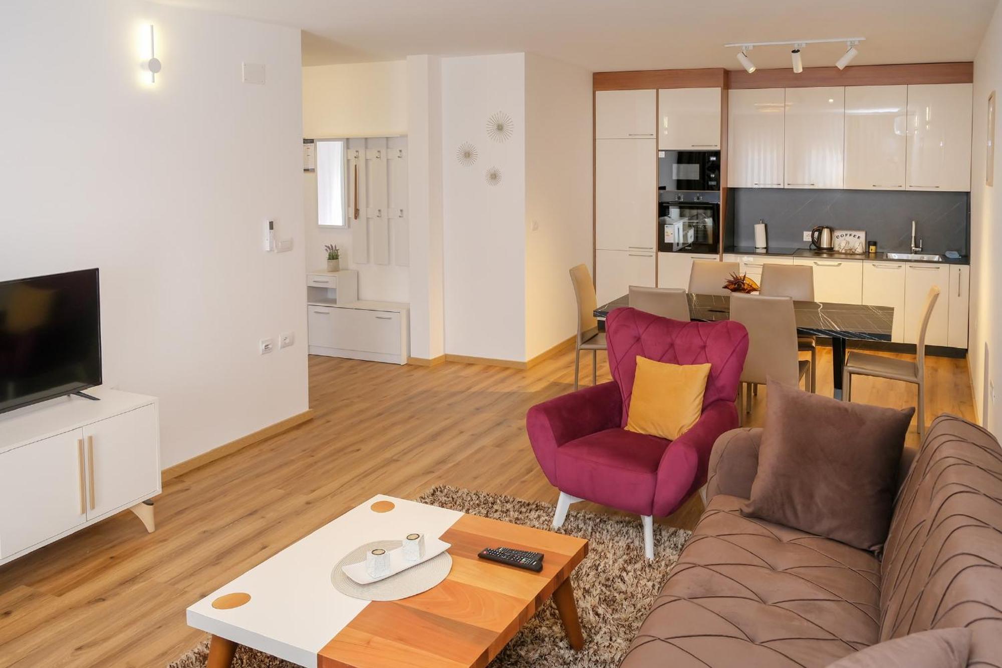 Nest Apartments Gjakova Exterior photo